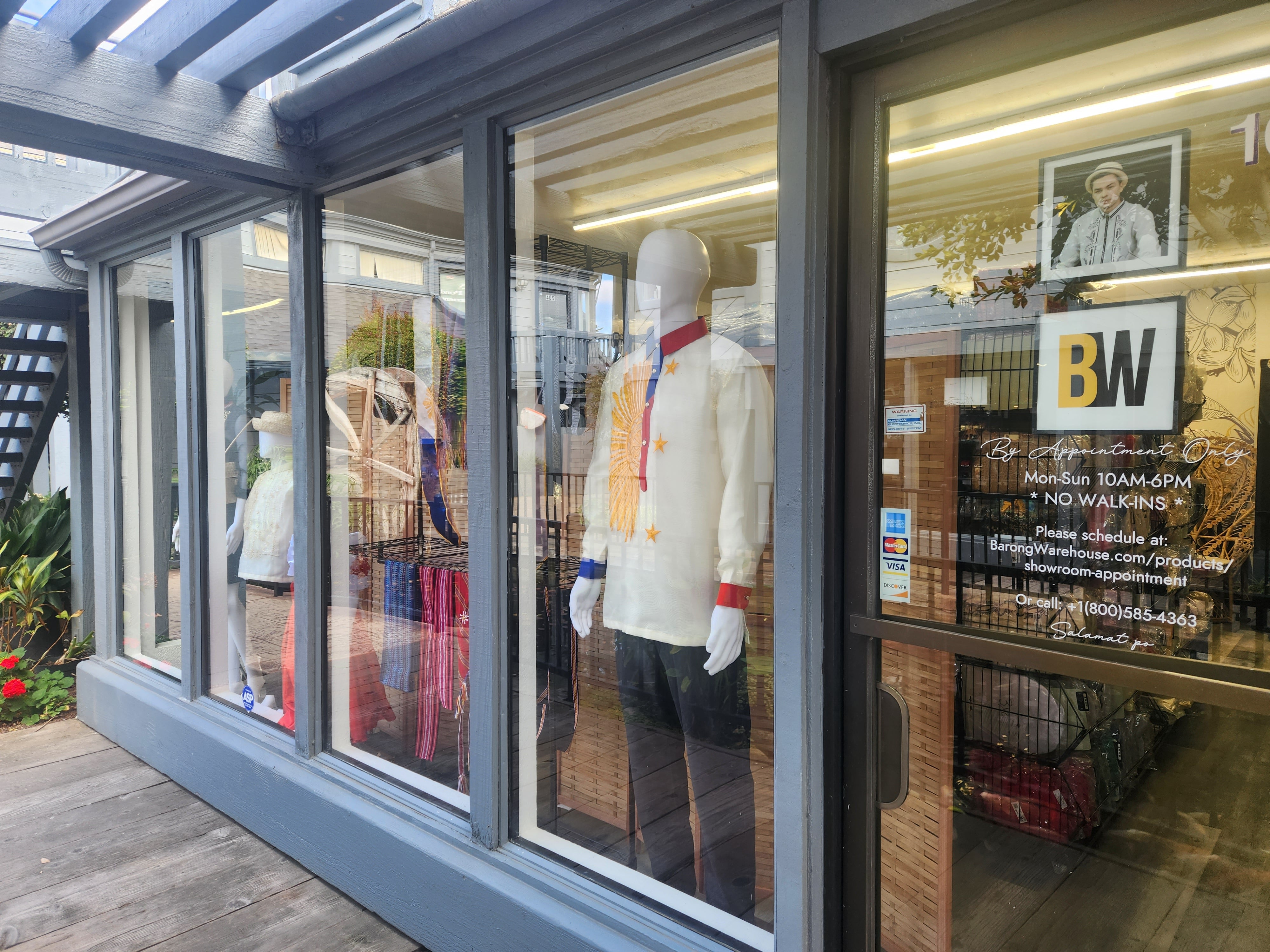 Italy Outlet Massa Boutique Barong Warehouse Showroom (BY